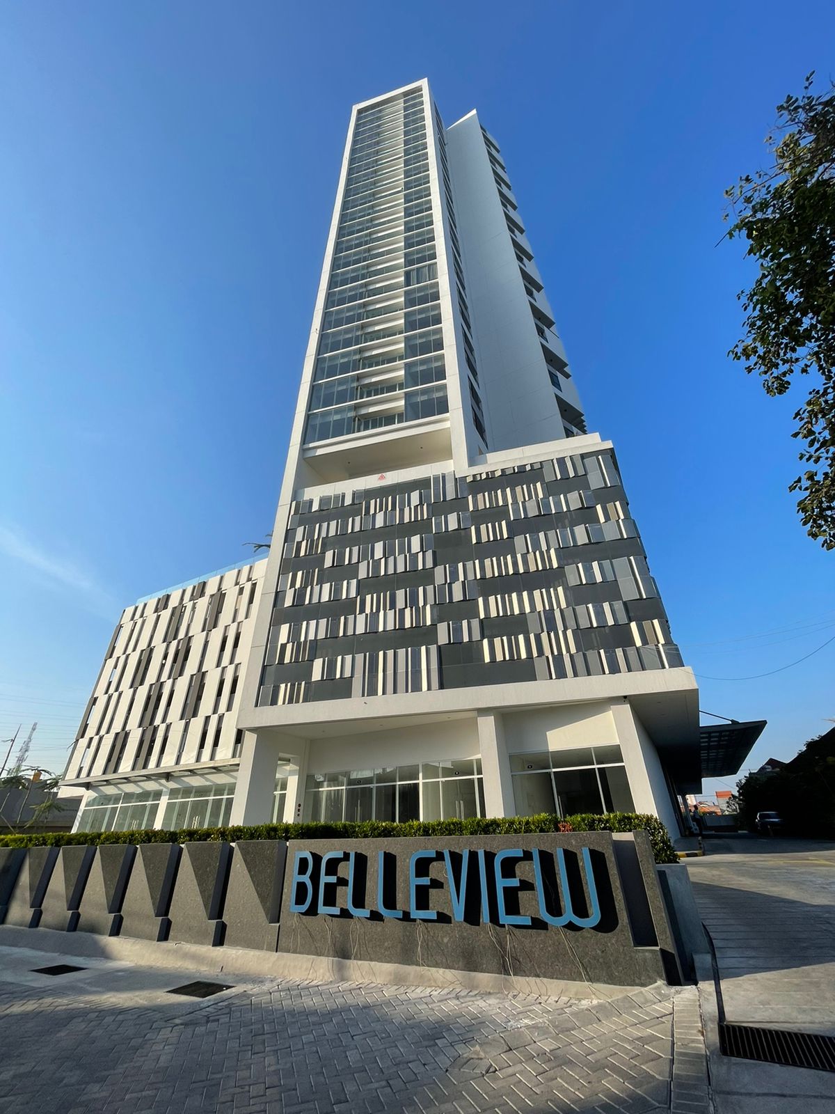belleview the signature