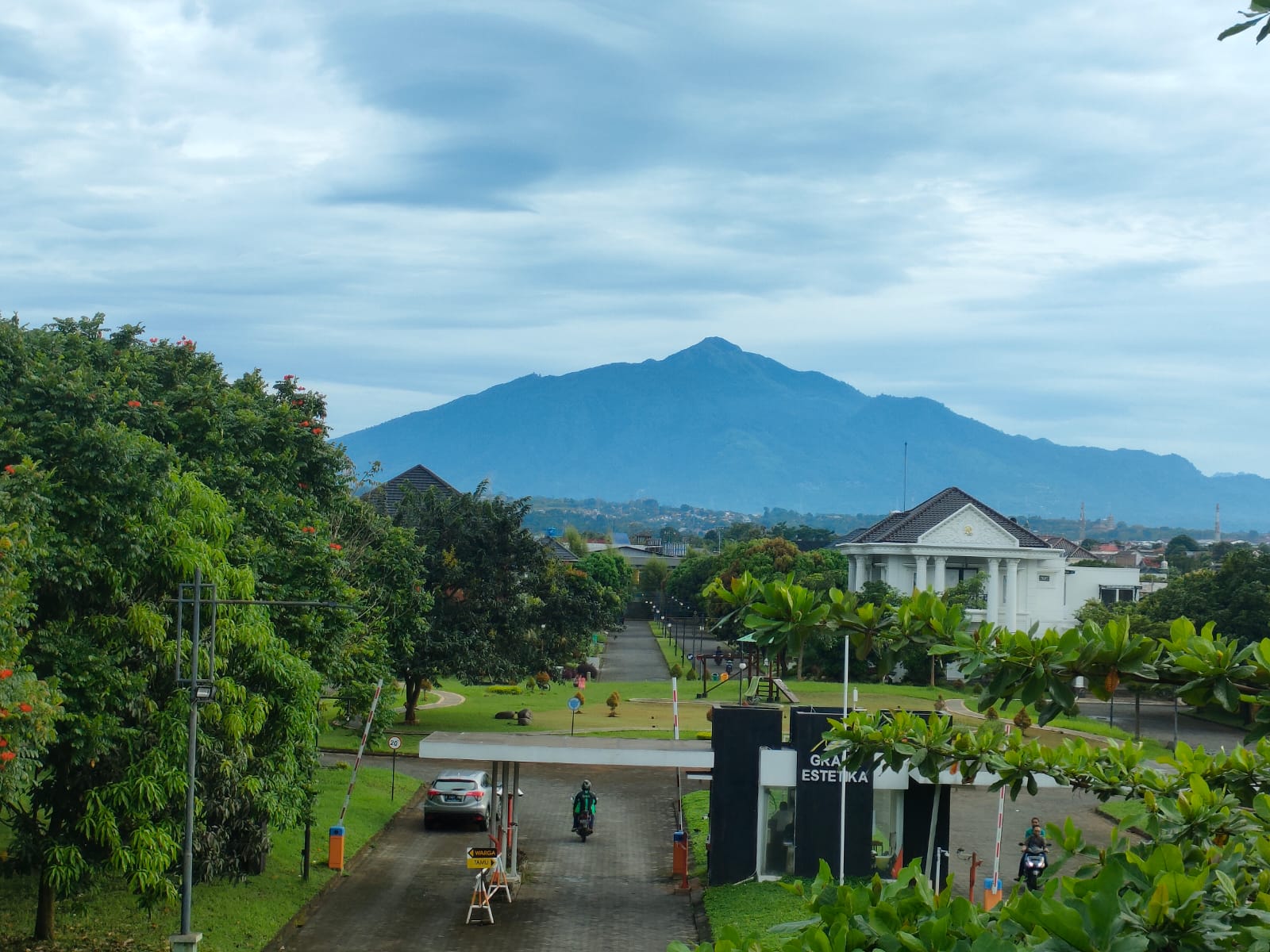 perumahan graha estetika semarang